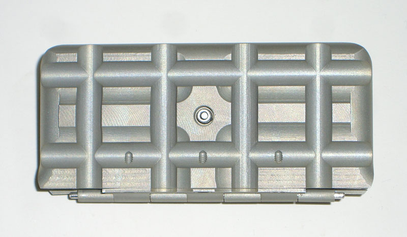 Art Application System (AAS)
2008, Aluminum, Stainless Steel
3 X 6 X .875