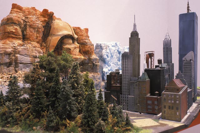 Beyond Good And Evil
Massachussets, Pennsylvania
Beyond Good and Evil 2001
plastic, wood, metal, paint
52 X 48 X 48